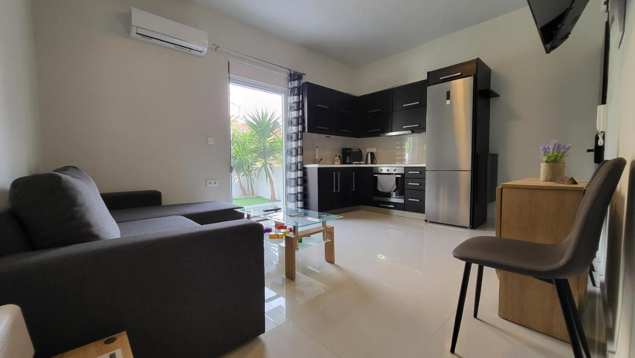 Konnet Apartment Rhodes City Eksteriør bilde